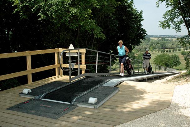 Golf du Haut-Poitou : le remonte-pente qui simplifie le parcours - Photo 2