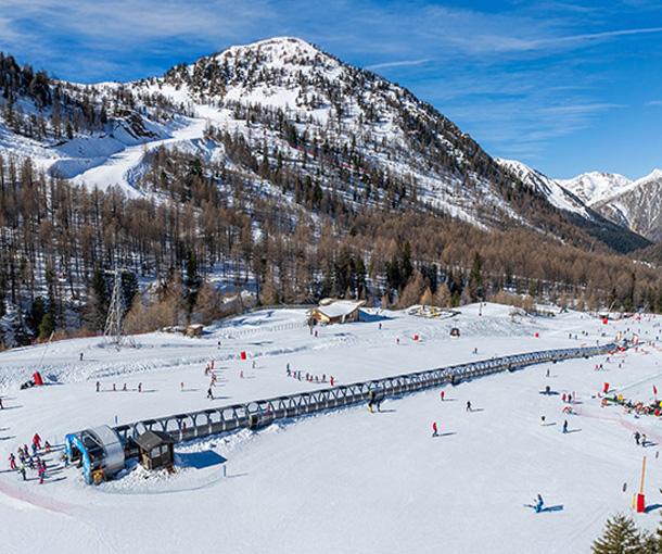 Isola 2000 : un double bande alliant performance solaire et mobilité 4 saisons.